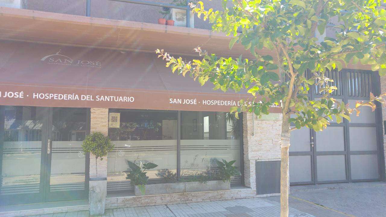 Отель San Jose - Hospederia Del Santuario Сан-Николас-де-лос-Арройос Экстерьер фото